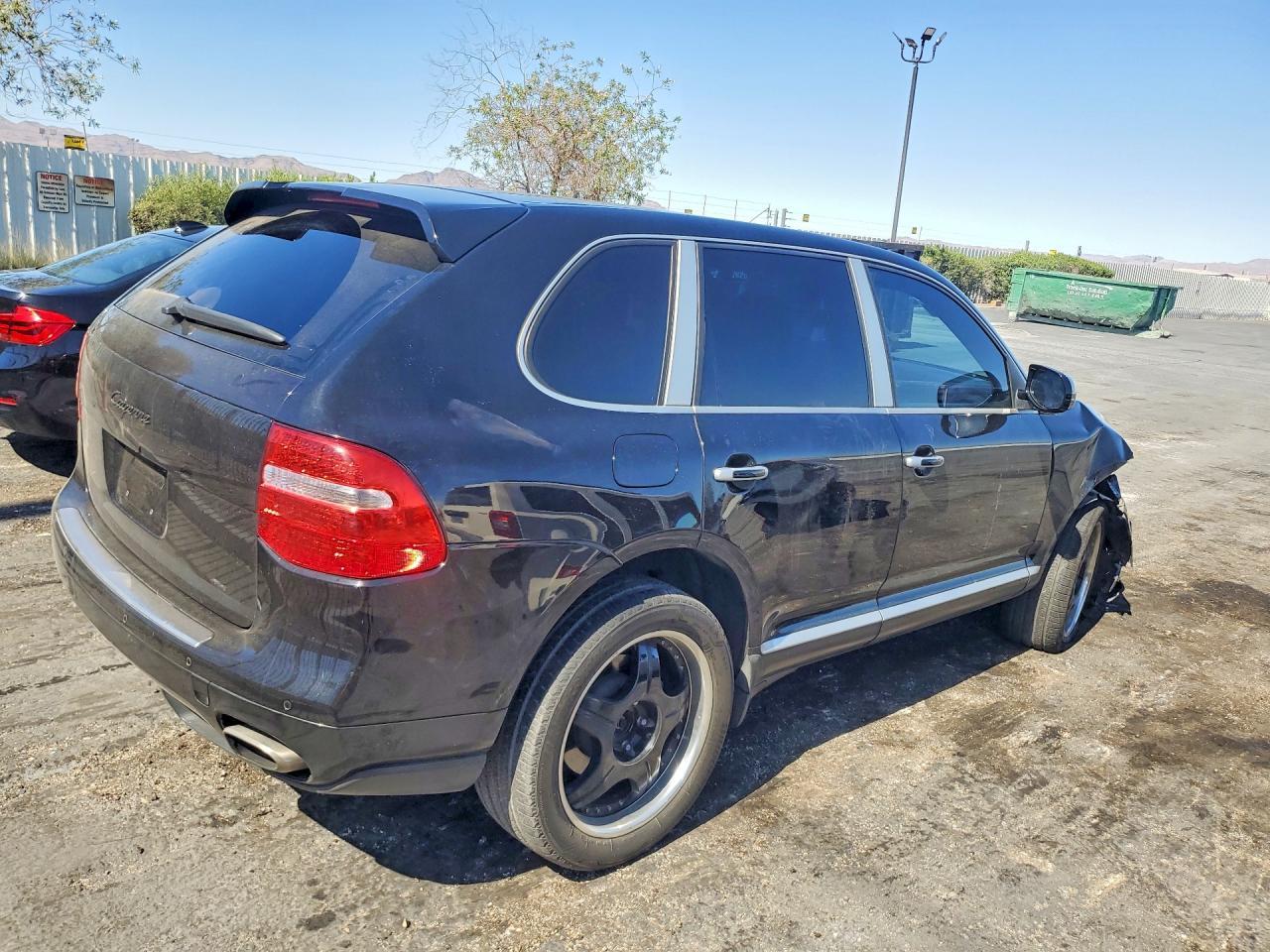 2010 Porsche Cayenne - Image 3