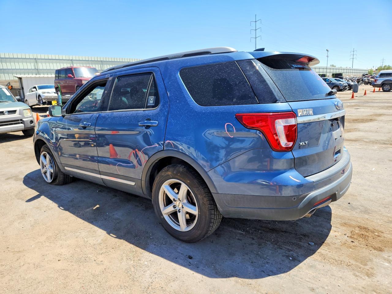 2018 Ford Explorer Xlt - Фото 2