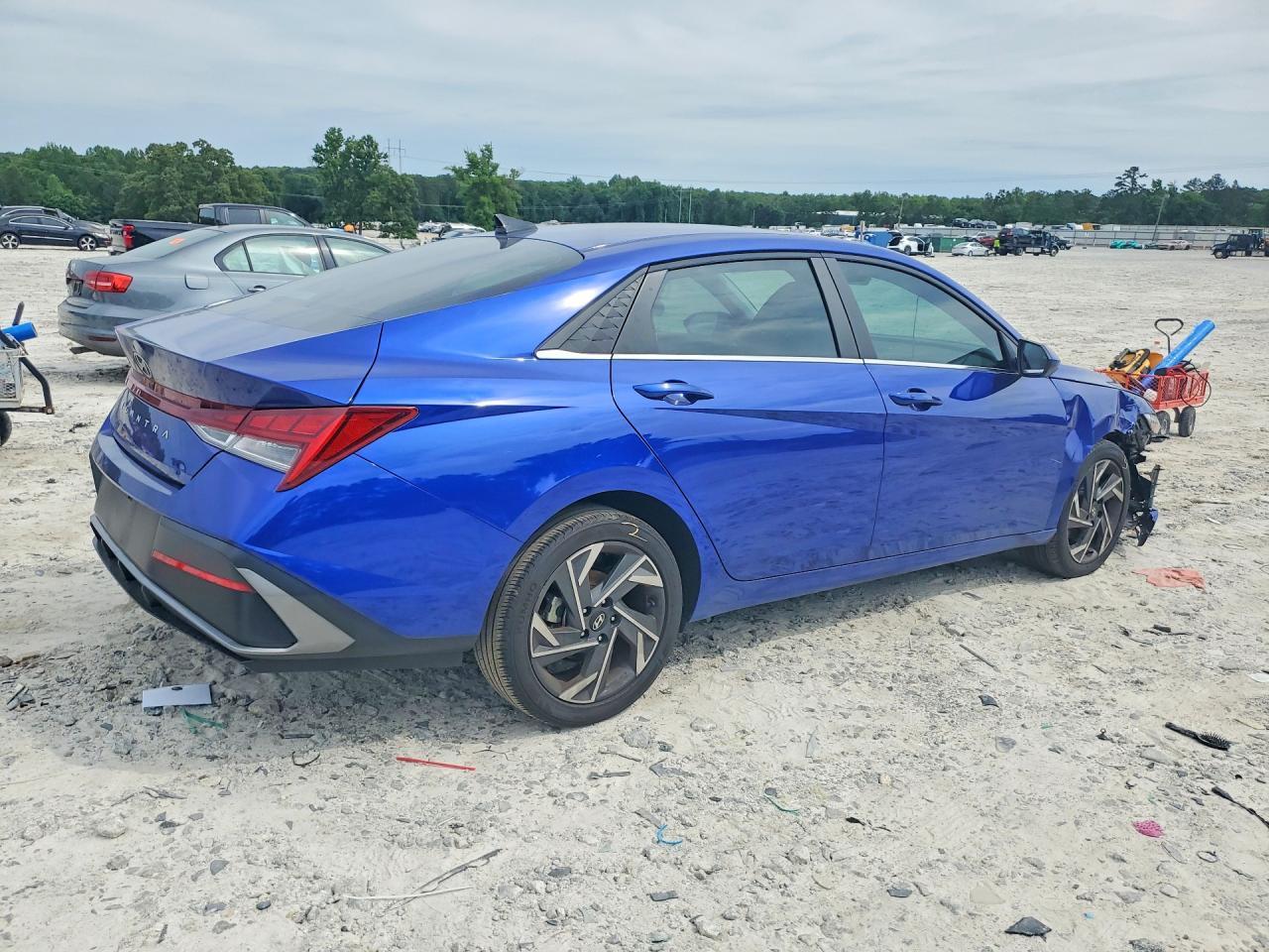 2025 Hyundai Elantra Sel - Фото 3