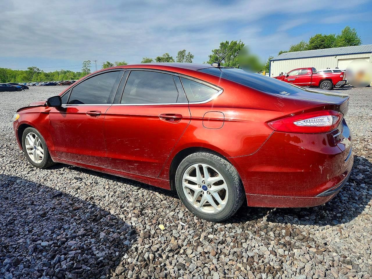 2014 Ford Fusion Se - Фото 2