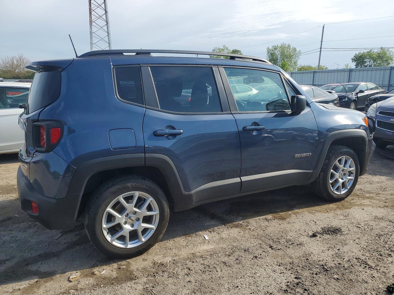 2022 Jeep Renegade Latitude - Фото 3