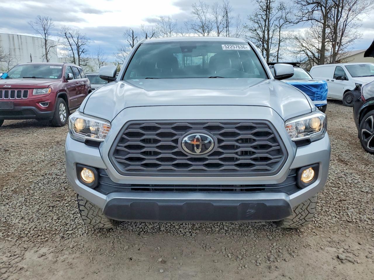 2022 Toyota Tacoma Double Cab - Image 5