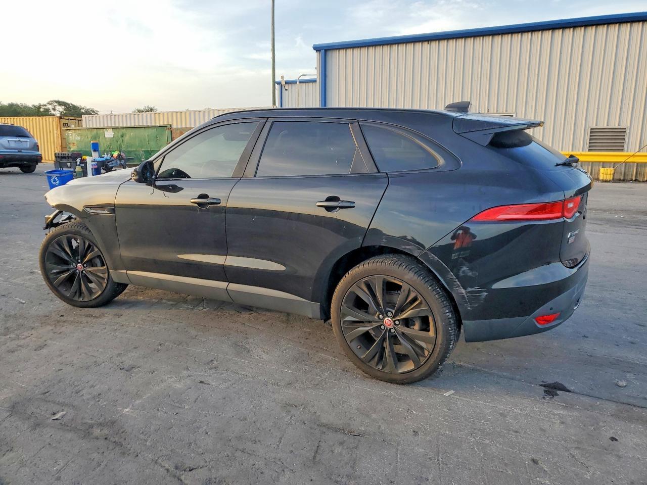 2020 Jaguar F-Pace Premium - Image 2