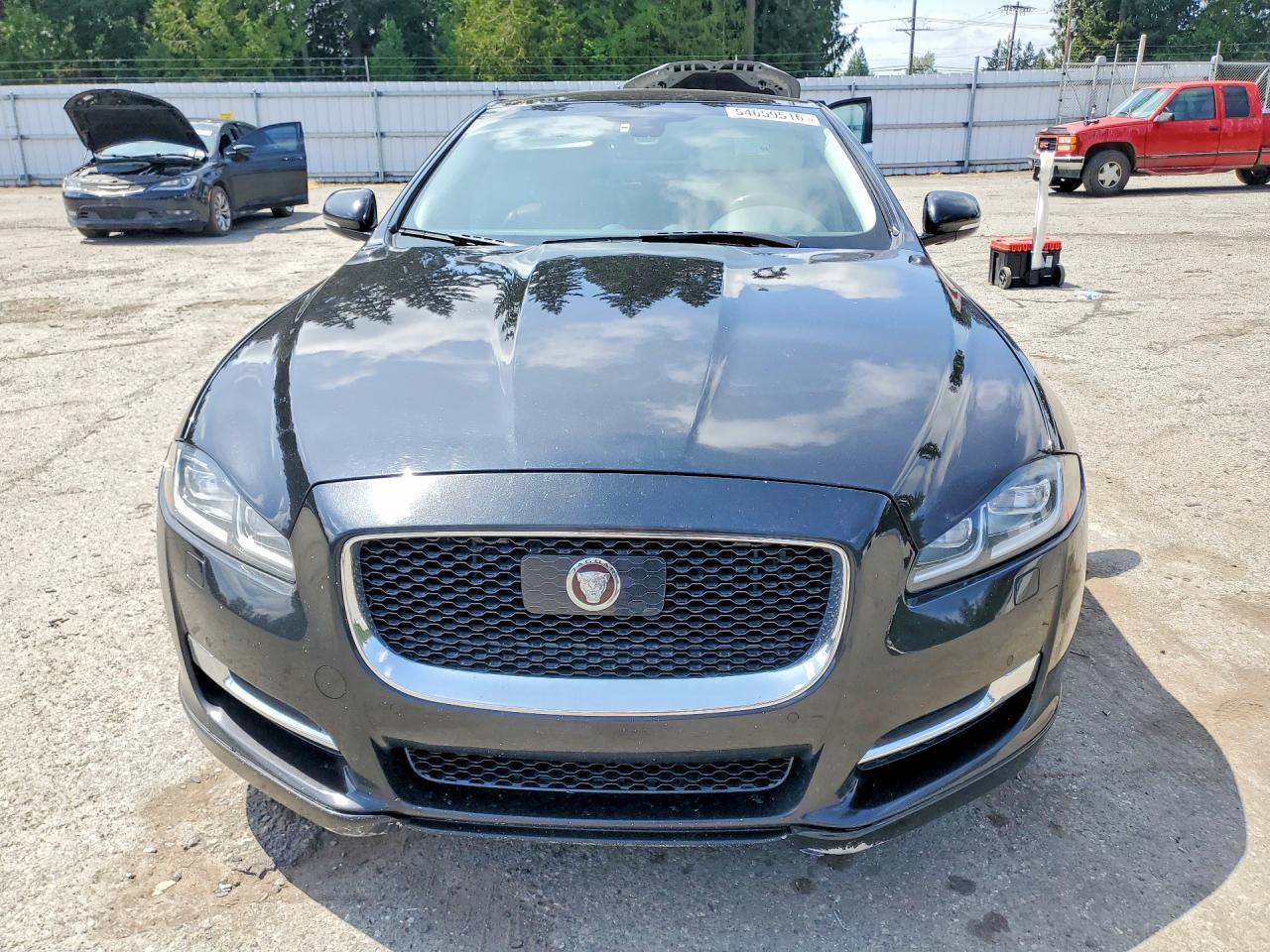 2016 Jaguar Xj - Фото 5
