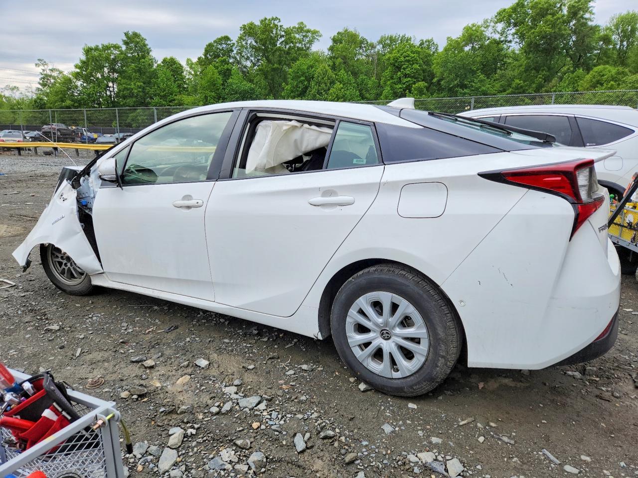 2020 Toyota Prius Le - Фото 2
