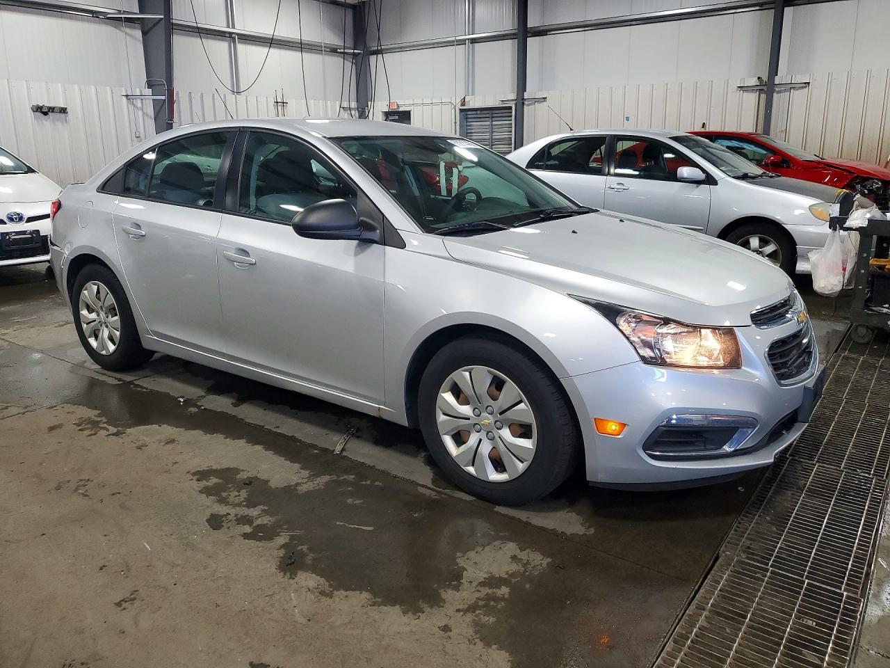 2016 Chevrolet Cruze Limited Ls - Фото 4
