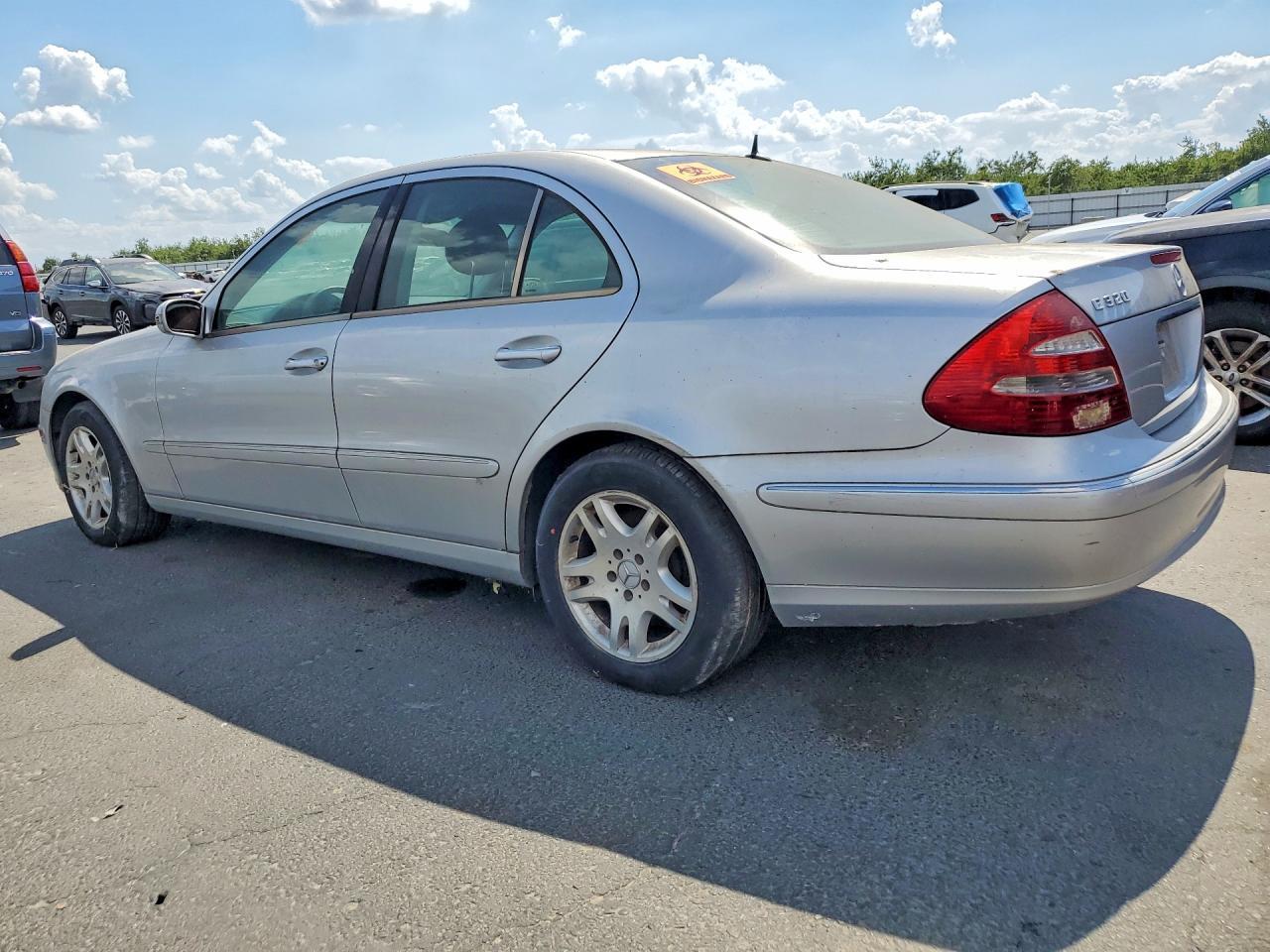2003 Mercedes-Benz E 320 - Image 2