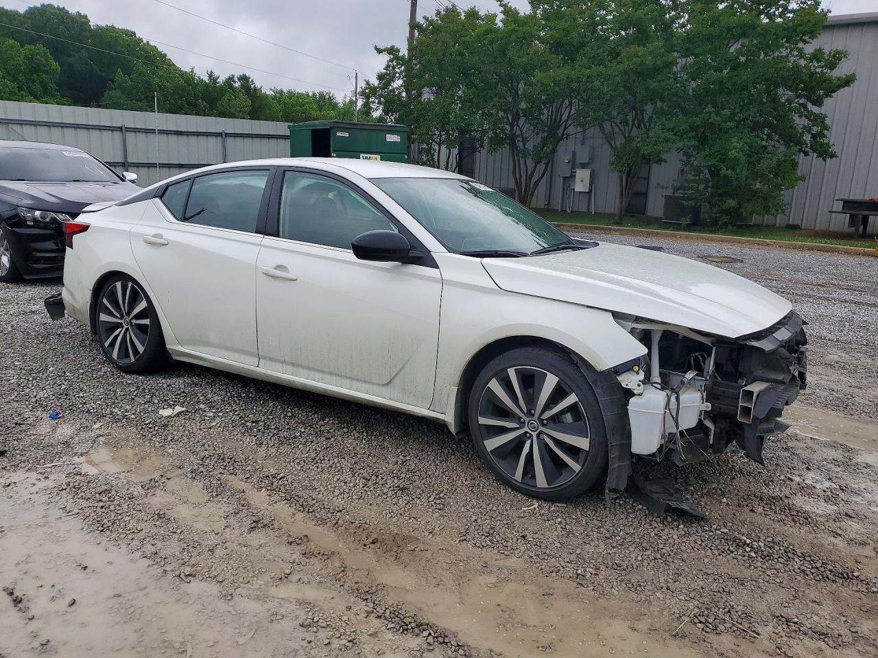 2022 Nissan Altima Sr - Image 4