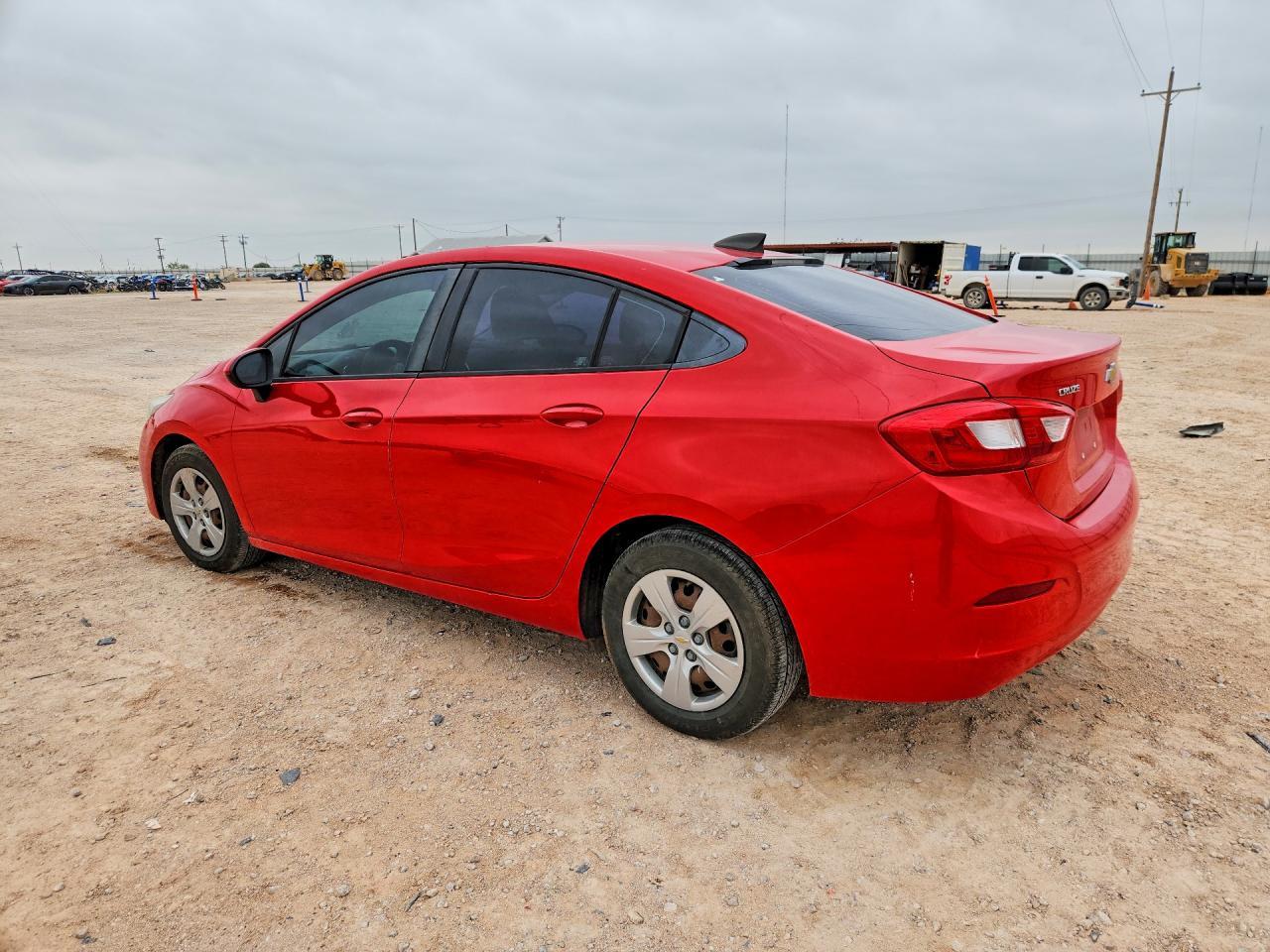 2017 Chevrolet Cruze Ls - Фото 2