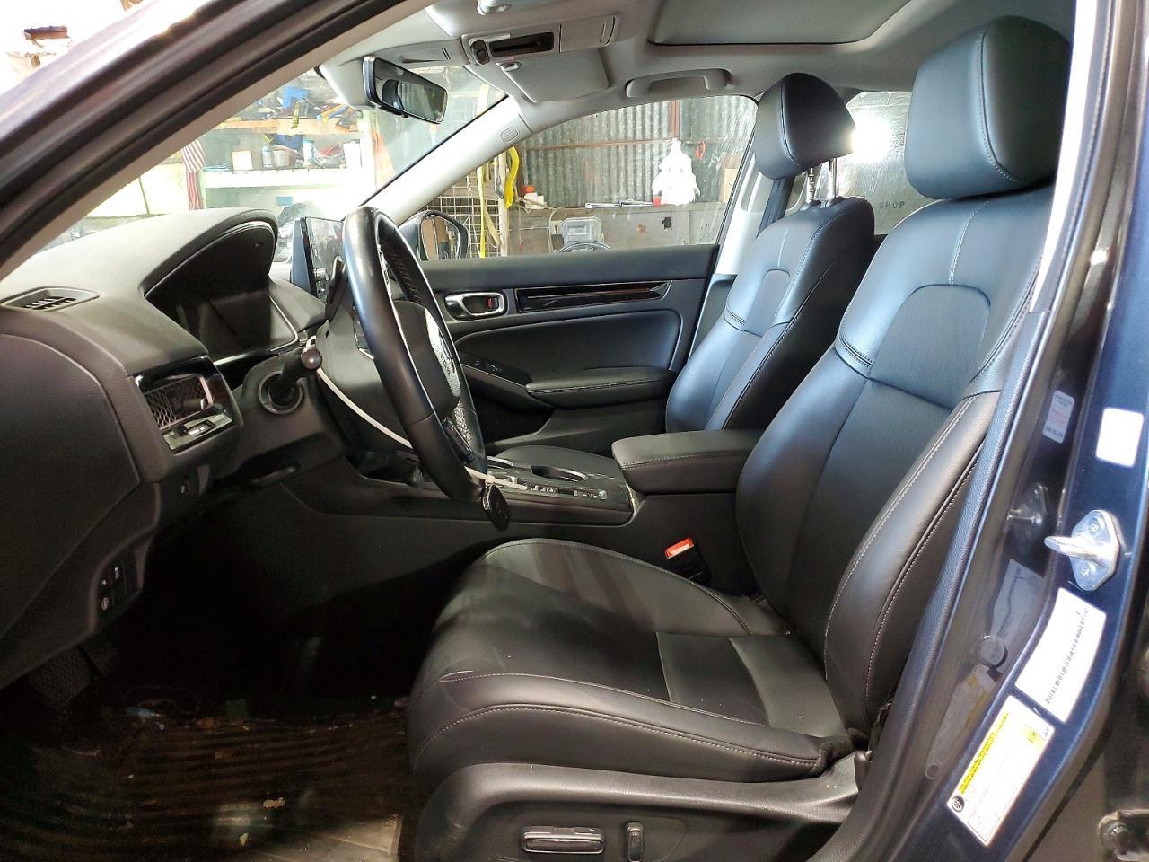 2022 Honda Civic Touring - Image 7