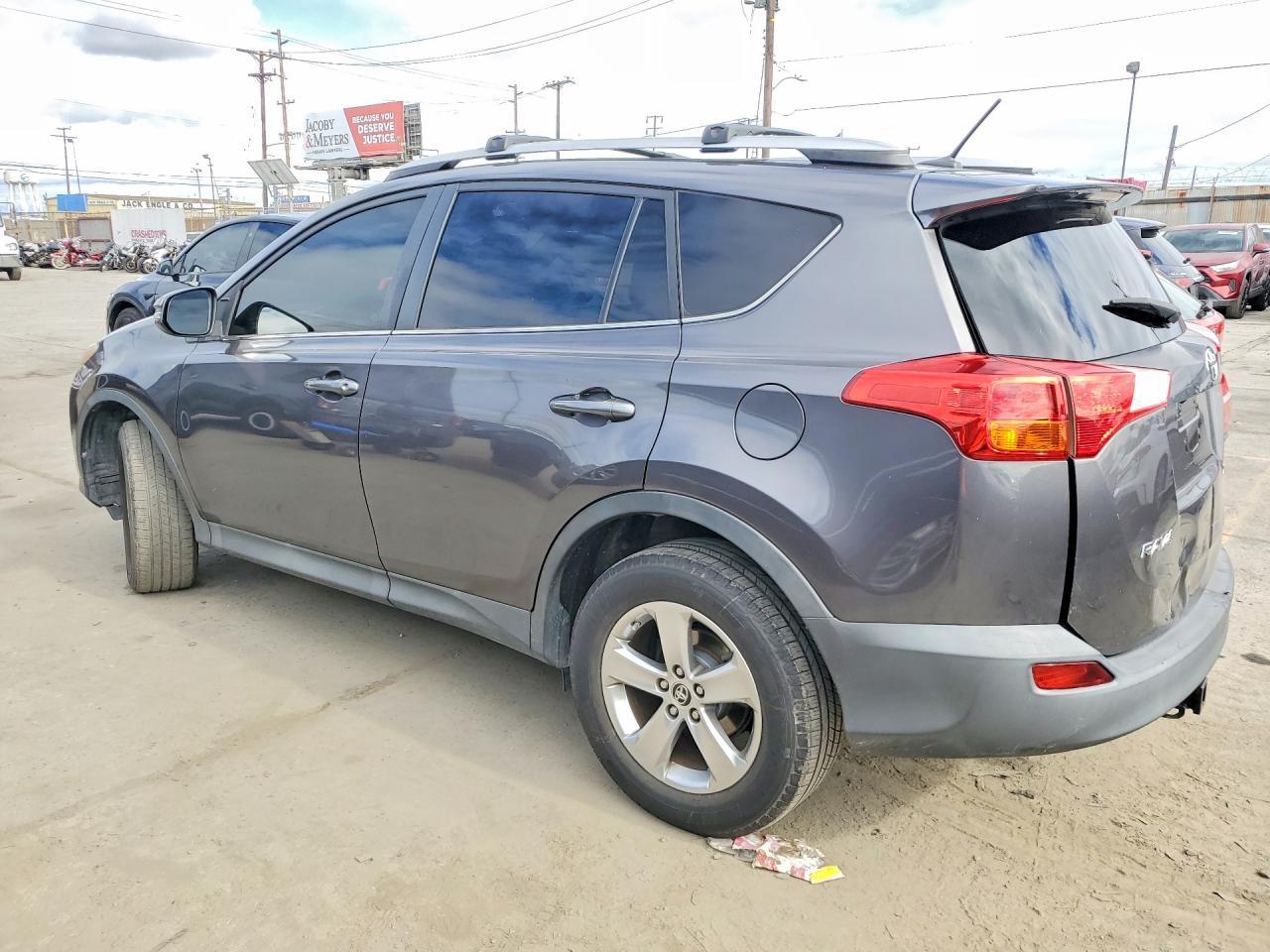 2015 Toyota Rav4 Xle - Image 2
