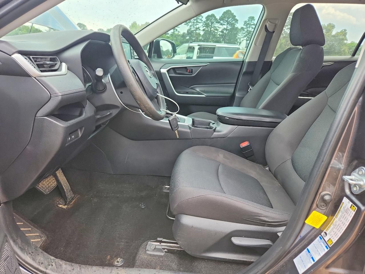 2021 Toyota Rav4 Le - Фото 7