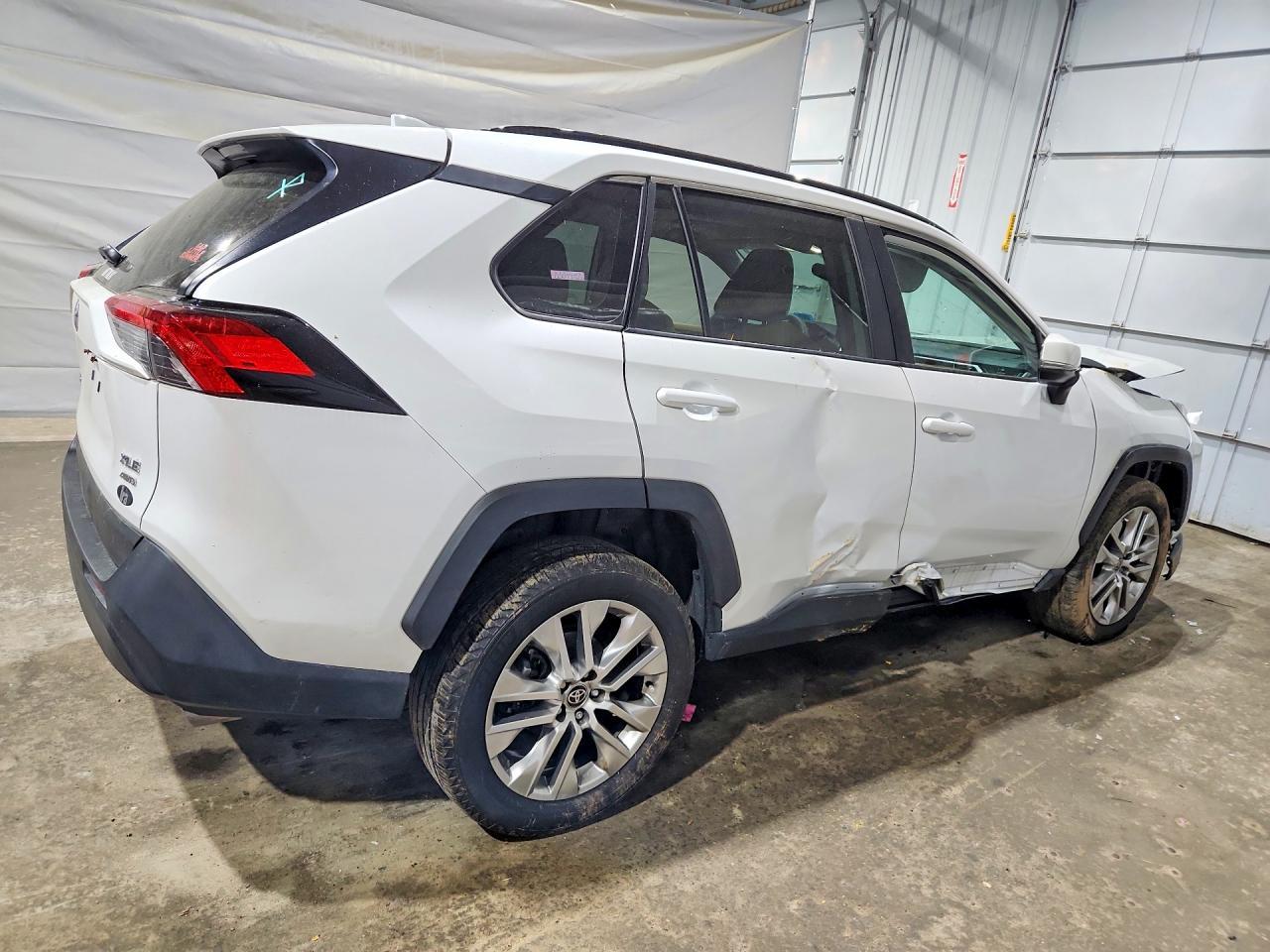 2025 Toyota Rav4 Xle Premium - Фото 3