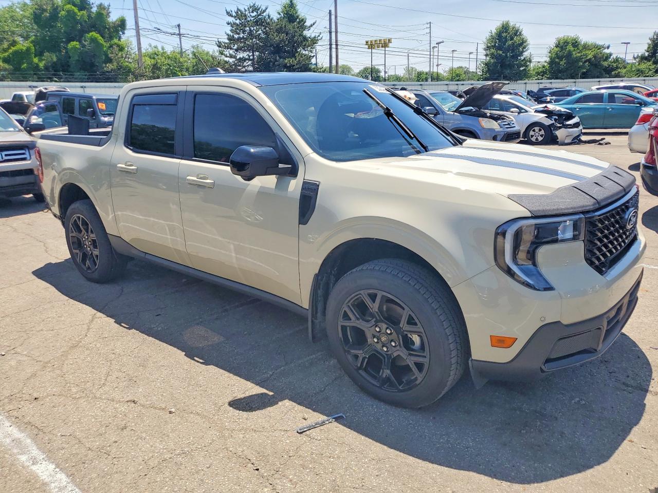 2025 Ford Maverick Lariat - Image 4