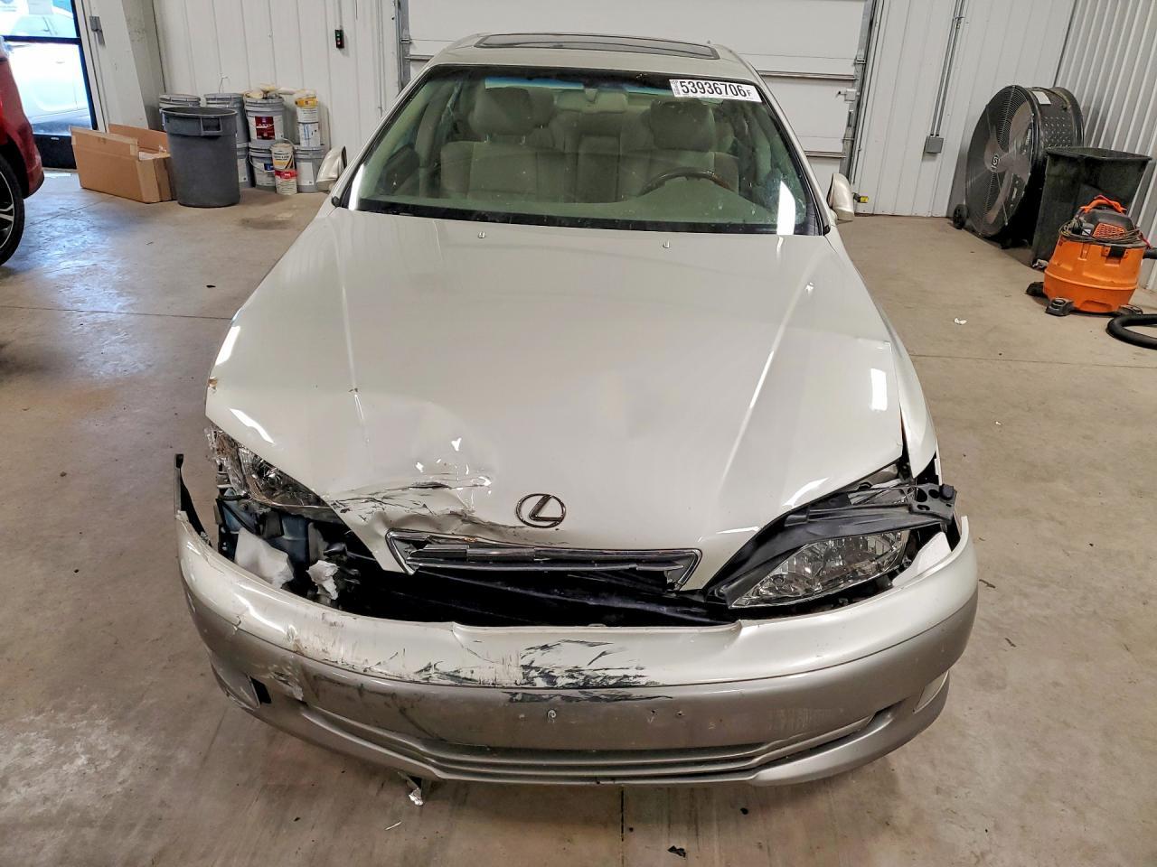 2001 Lexus Es 300 - Image 5