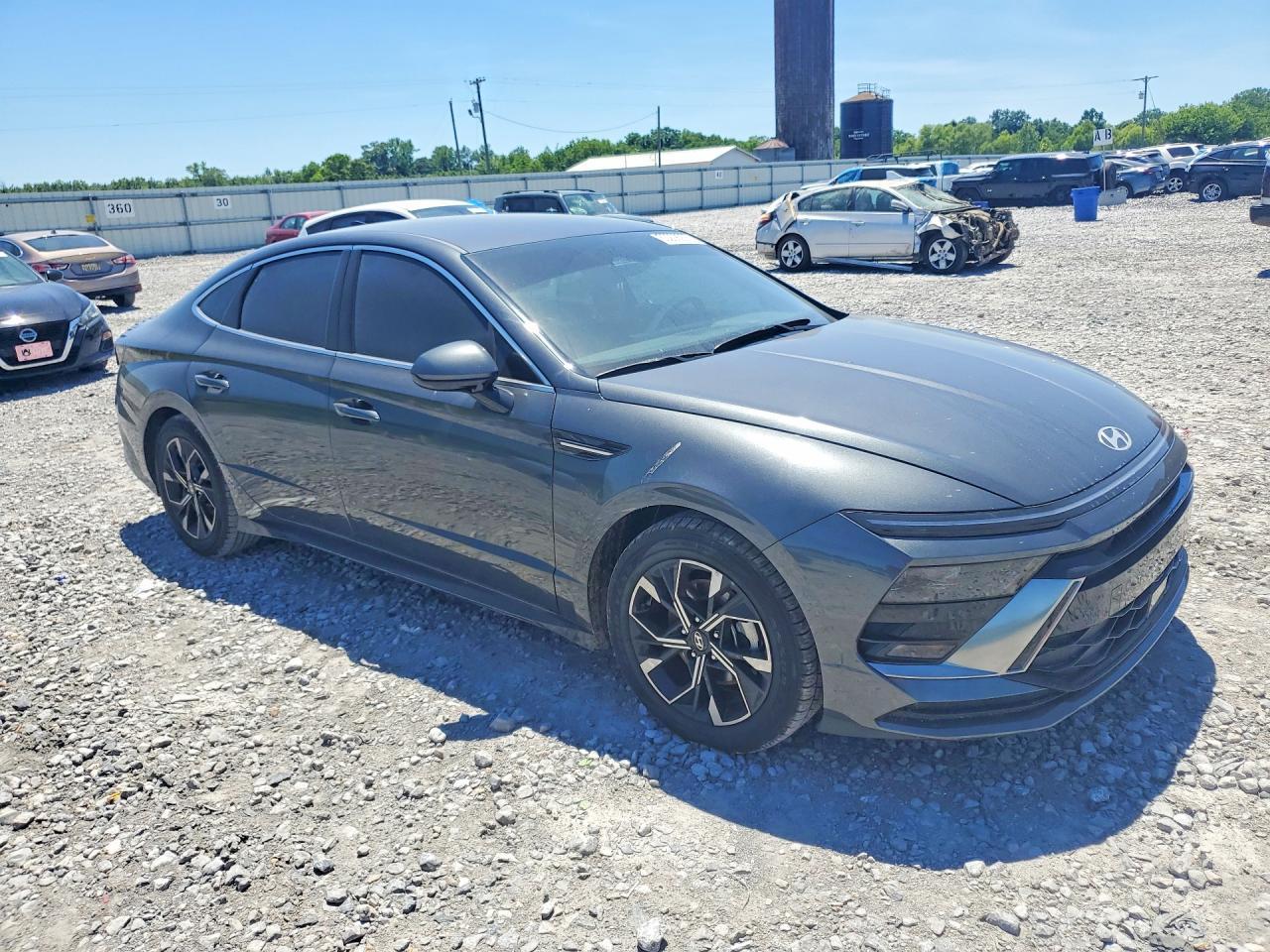 2025 Hyundai Sonata Sel - Image 4