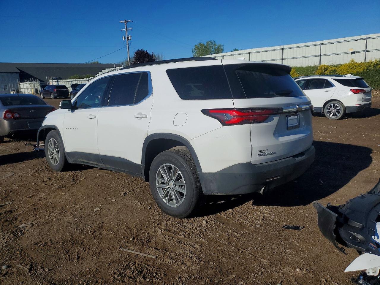2023 Chevrolet Traverse Lt - Фото 2