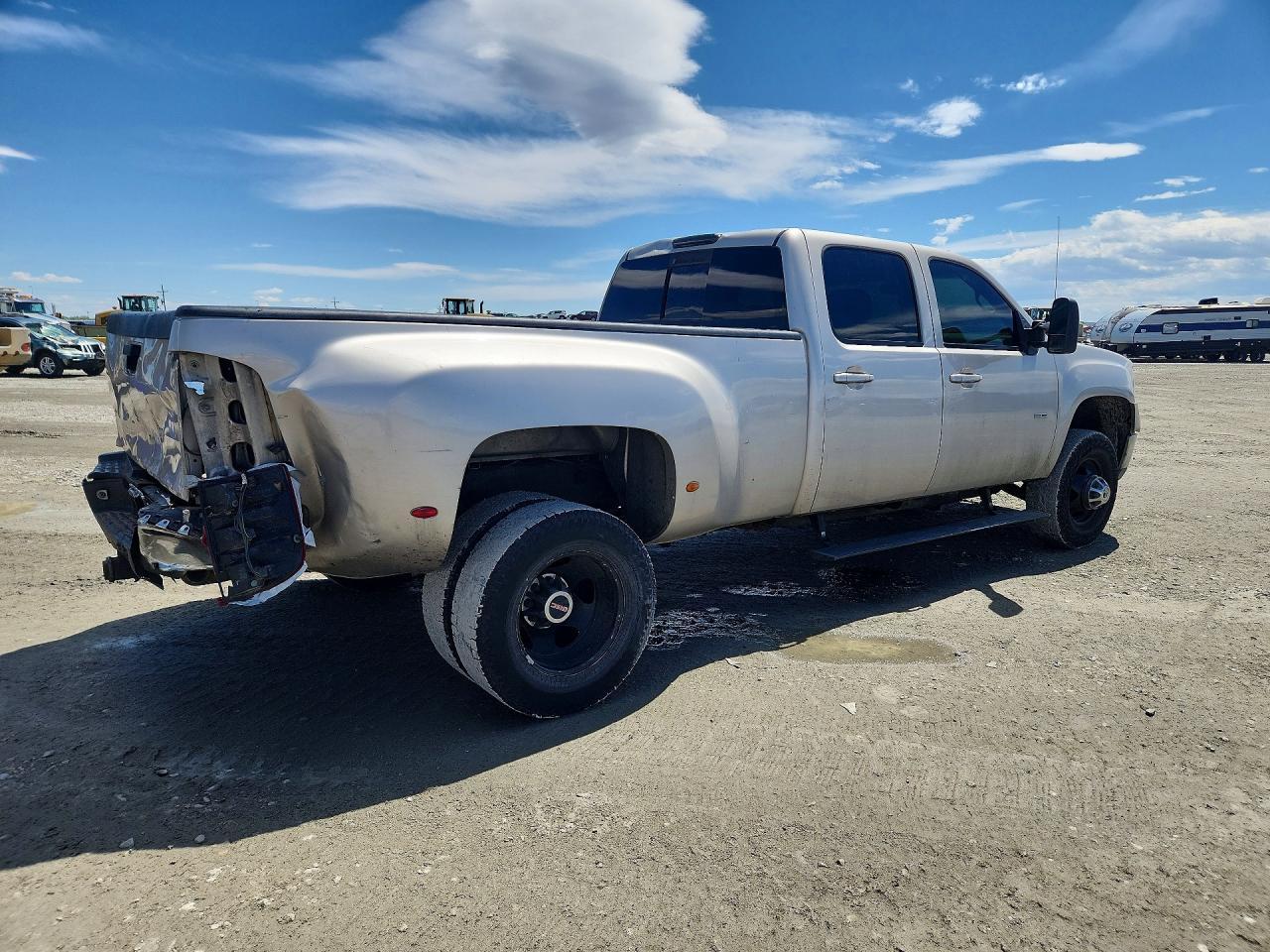2008 GMC Sierra K3500 - Фото 3