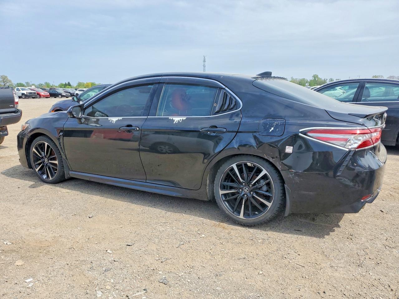 2018 Toyota Camry Xse - Фото 2