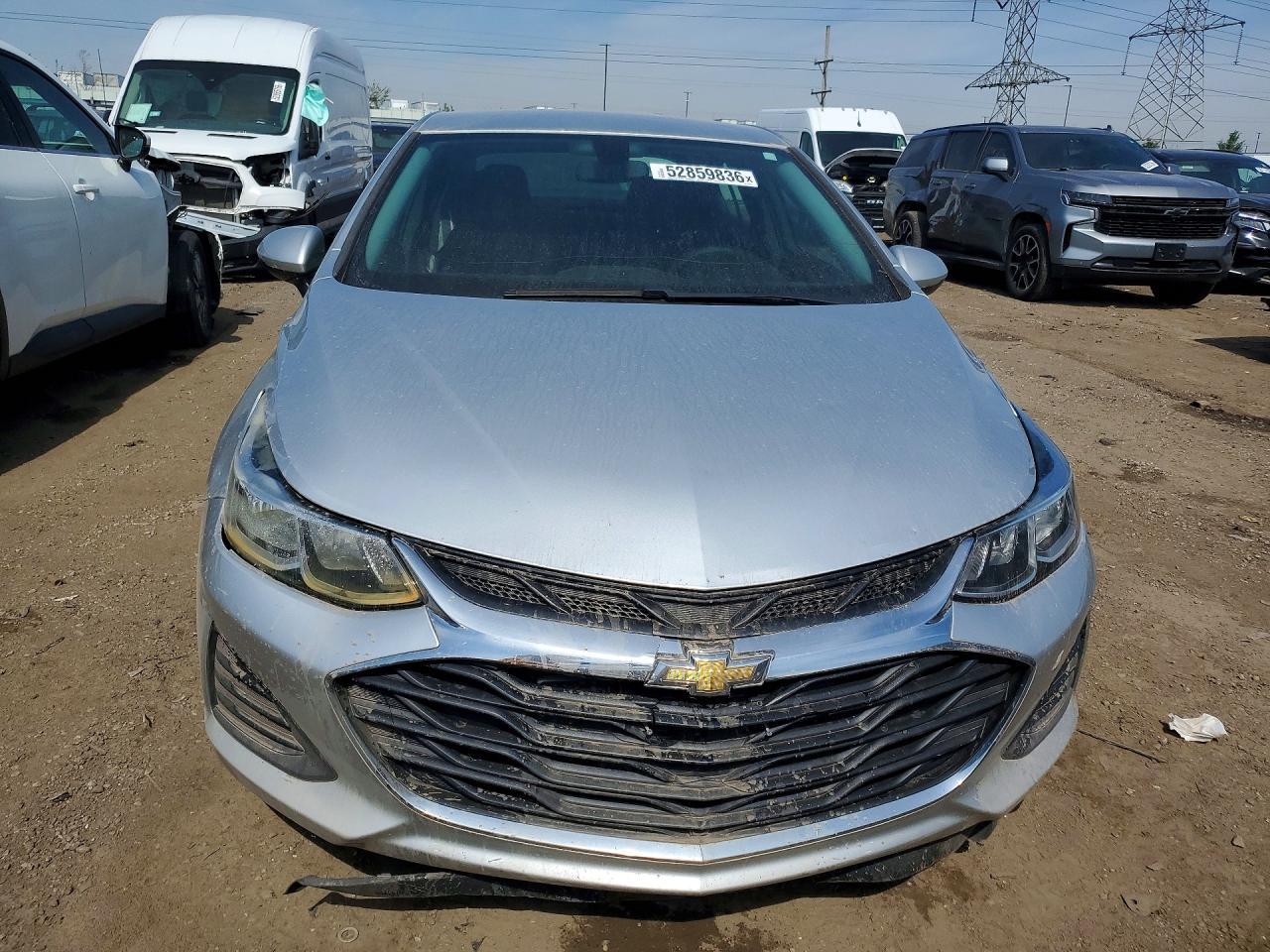 2019 Chevrolet Cruz - Image 5