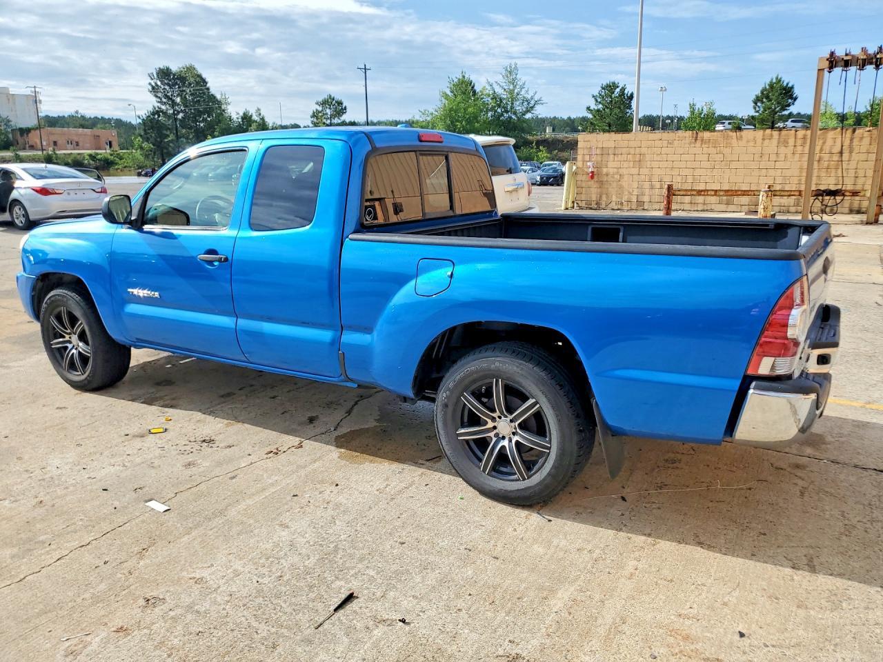 2009 Toyota Tacoma Access Cab - Image 2