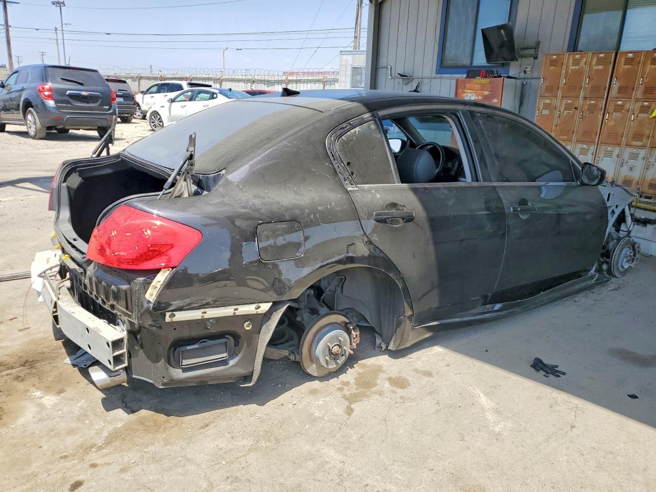2013 Infiniti G37 Sedan X - Фото 3