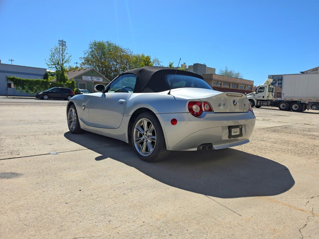 2005 BMW Z4 3.0 - Фото 3