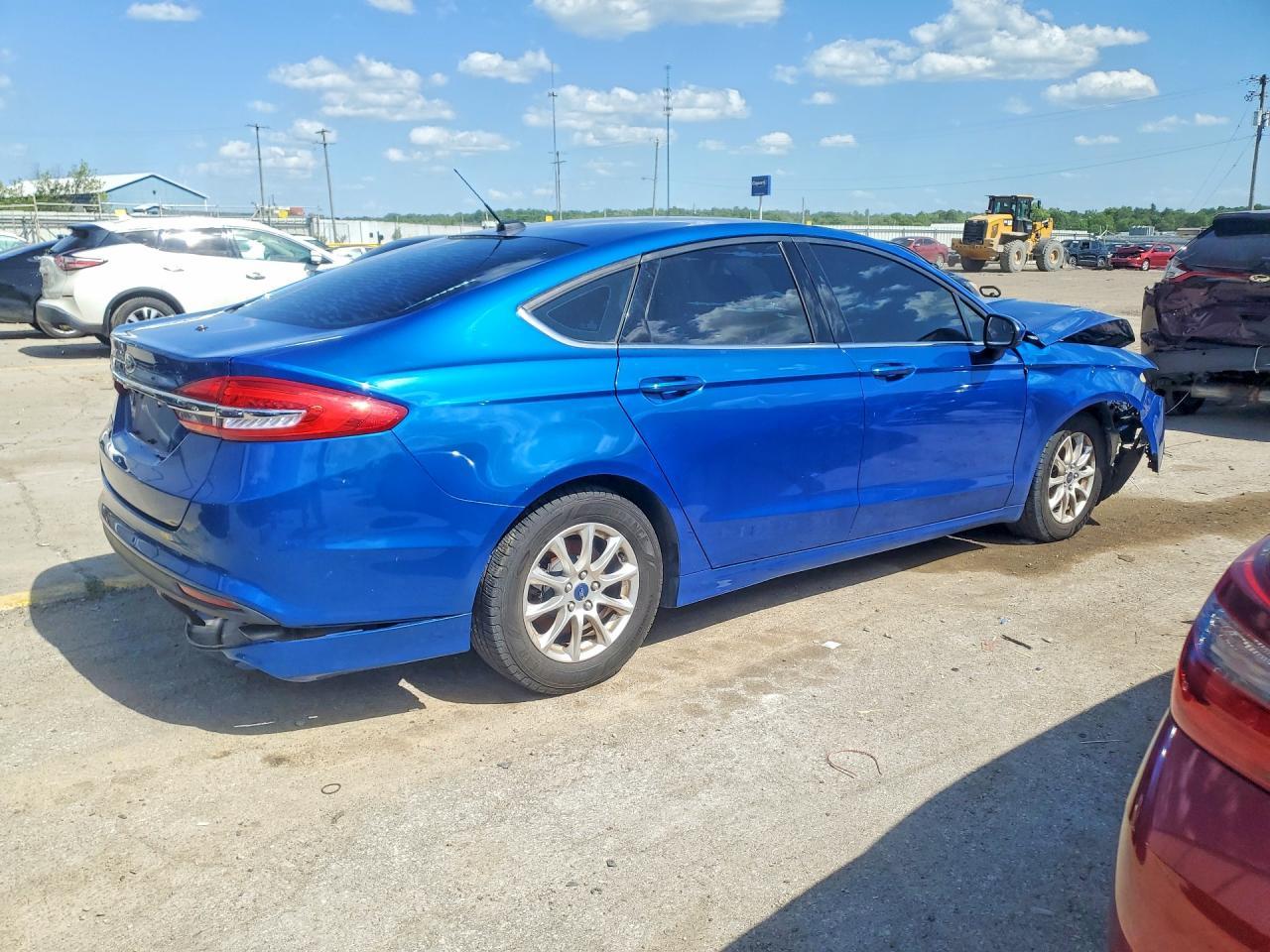 2017 Ford Fusion S - Image 3