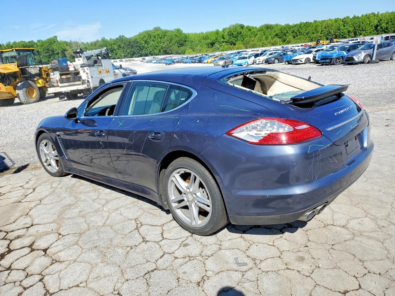 2010 Porsche Panamera S - Image 2