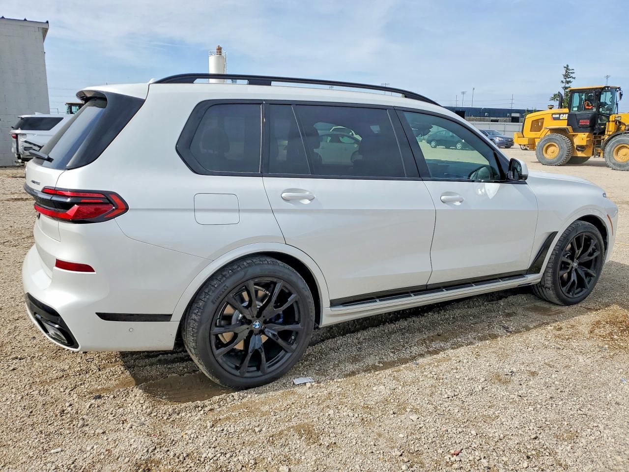 2026 BMW X7 xDrive40I - Фото 3