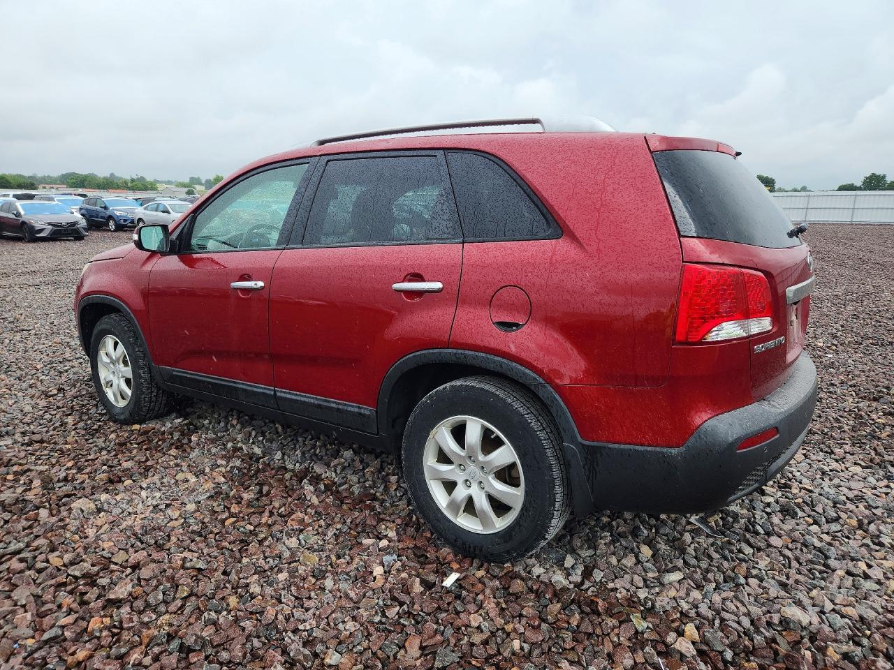 2011 Kia Sorento Lx - Image 2