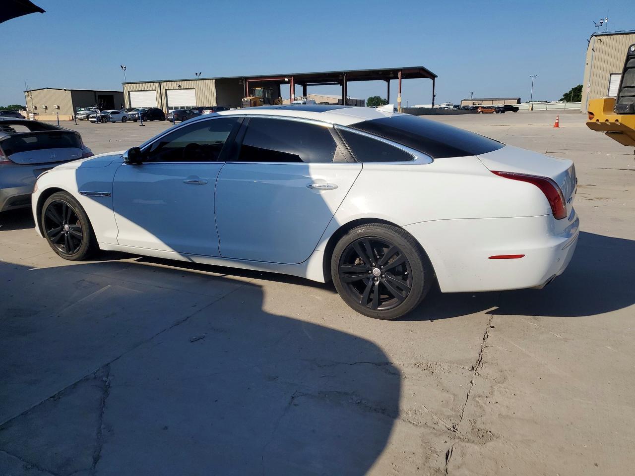 2015 Jaguar Xjl Portfolio - Image 2