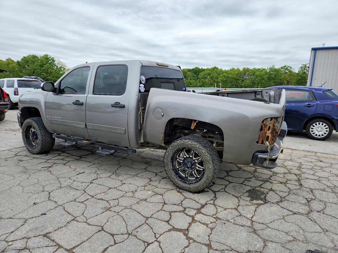 2008 Chevrolet Silverado K1500 - Фото 2