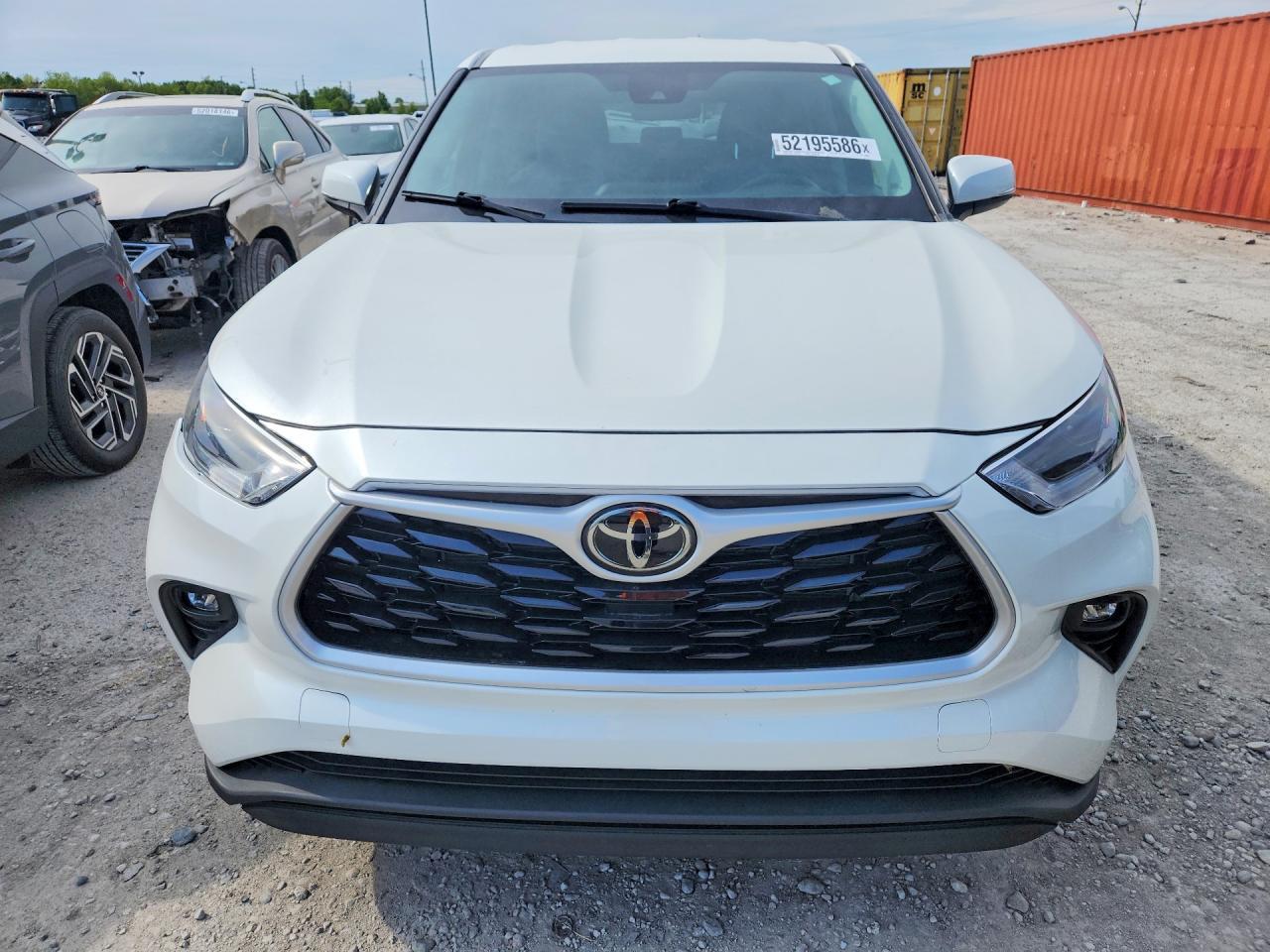 2021 Toyota Highlander Le - Фото 5