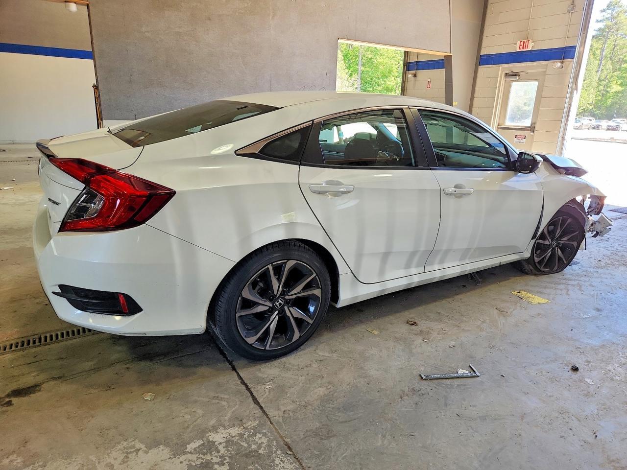 2021 Honda Civic Sport - Фото 3