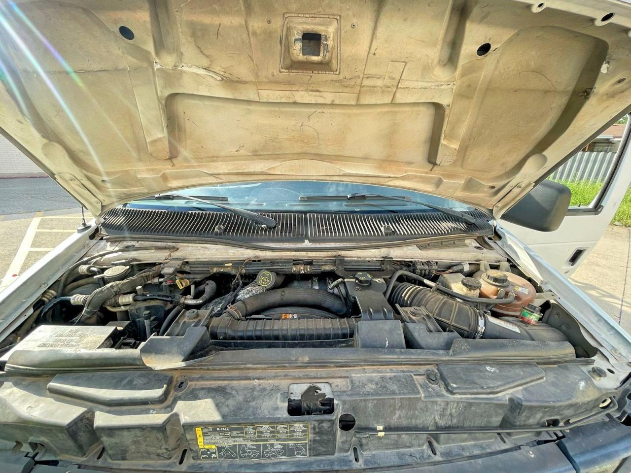 2007 Ford Econoline E350 Super Duty Van - Image 7