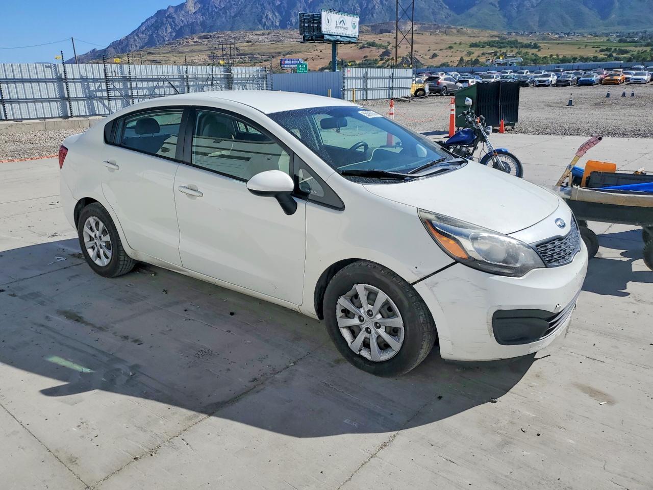 2014 Kia Rio - Image 4