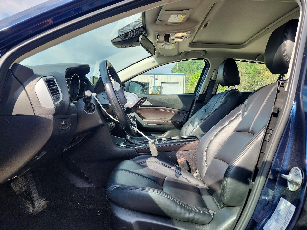 2017 Mazda 3 Touring - Image 7