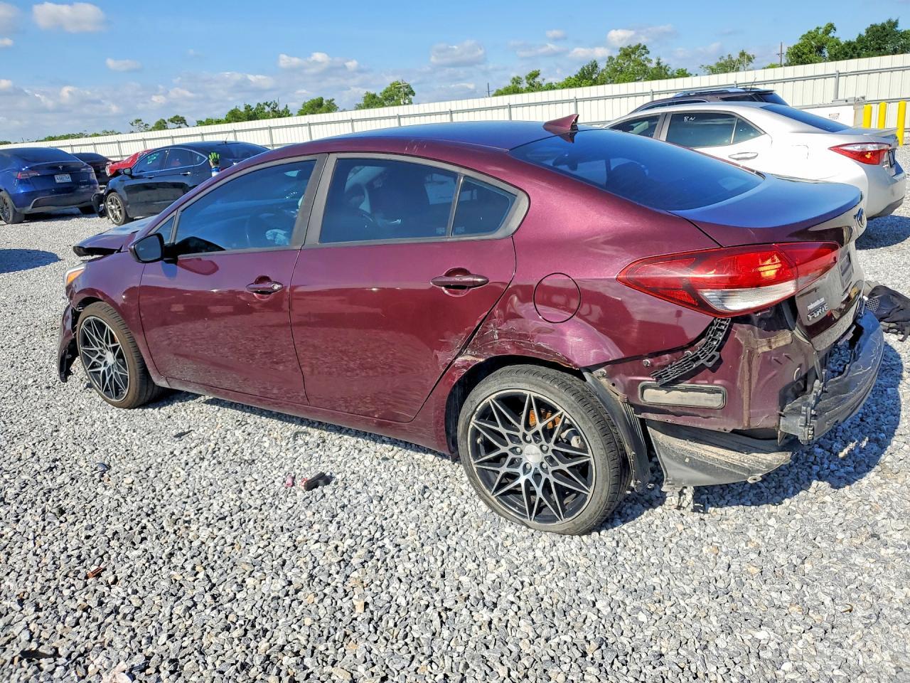 2018 Kia Forte Lx - Image 2