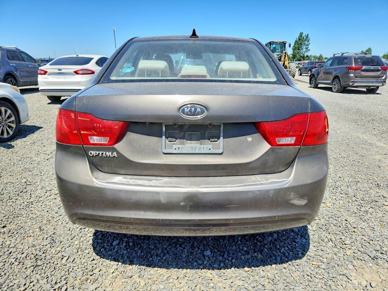 2010 Kia Optima Lx - Фото 6