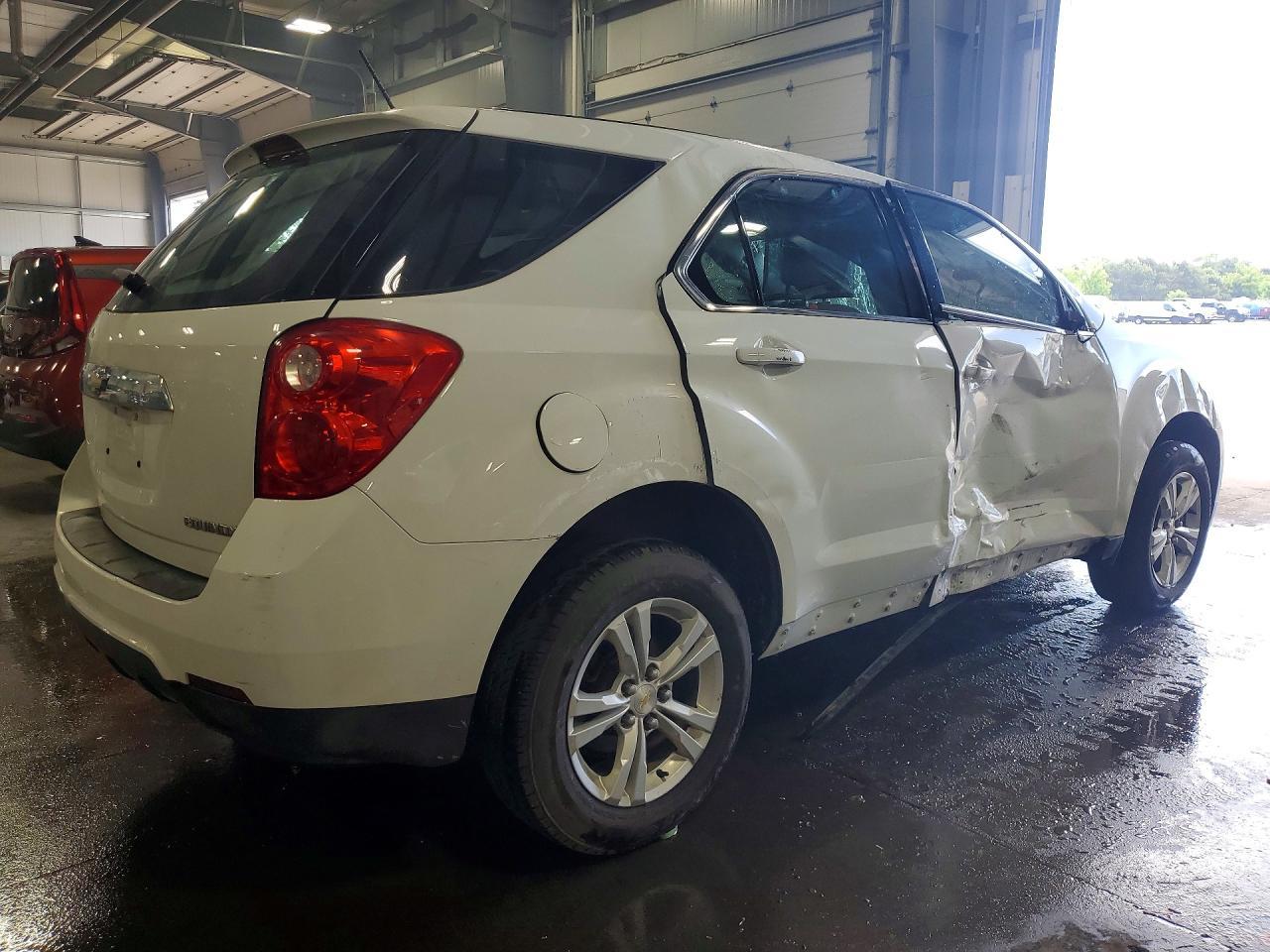 2015 Chevrolet Equinox Ls - Фото 3