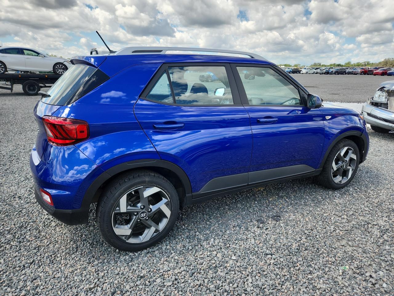 2024 Hyundai Venue Sel - Фото 3
