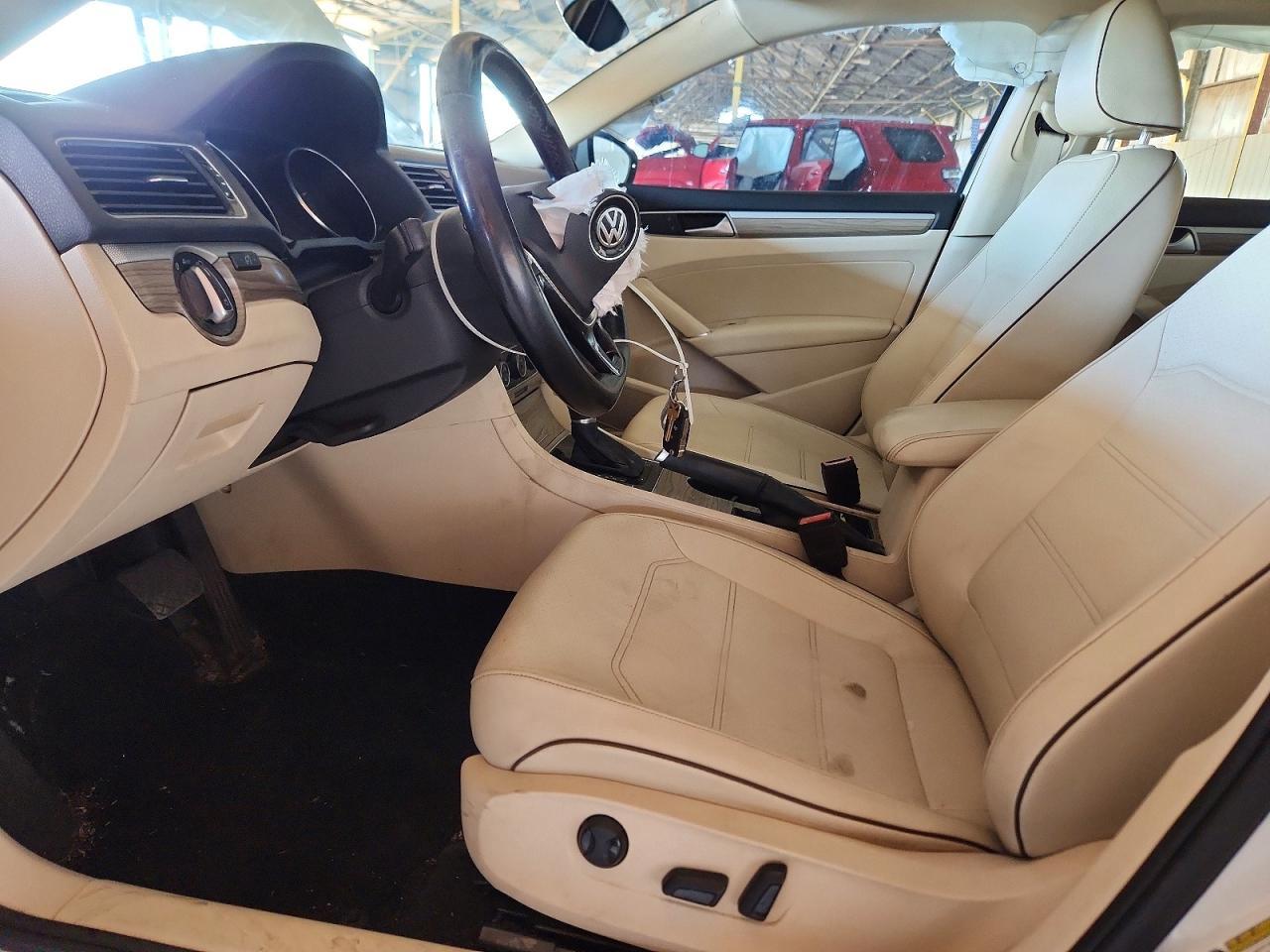 2017 Volkswagen Passat Se - Фото 7