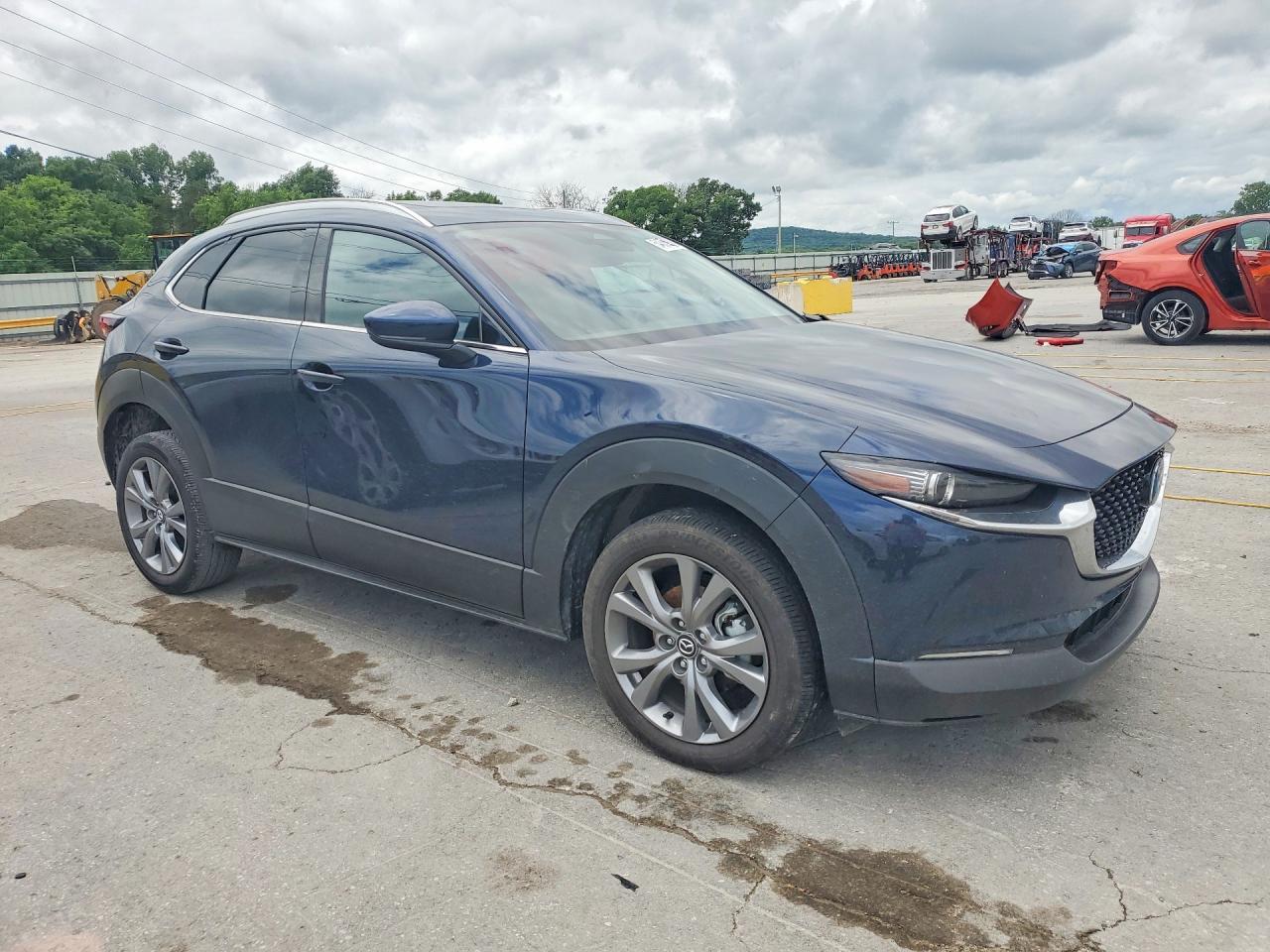 2024 Mazda Cx-30 Premium - Image 4