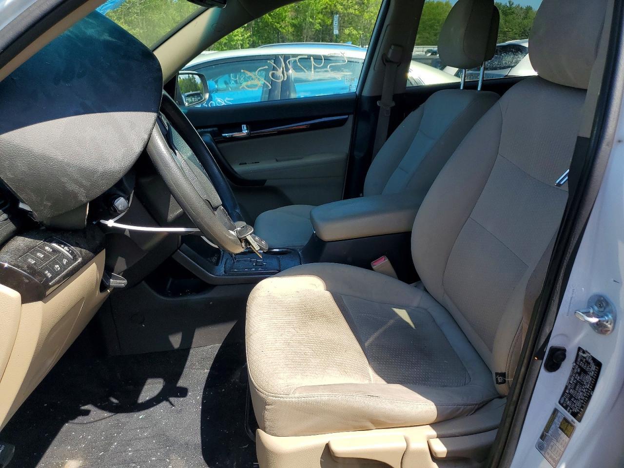 2012 Kia Sorento Lx - Image 7