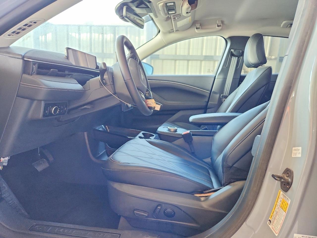 2024 Ford Mustang Mach-E Select - Image 7