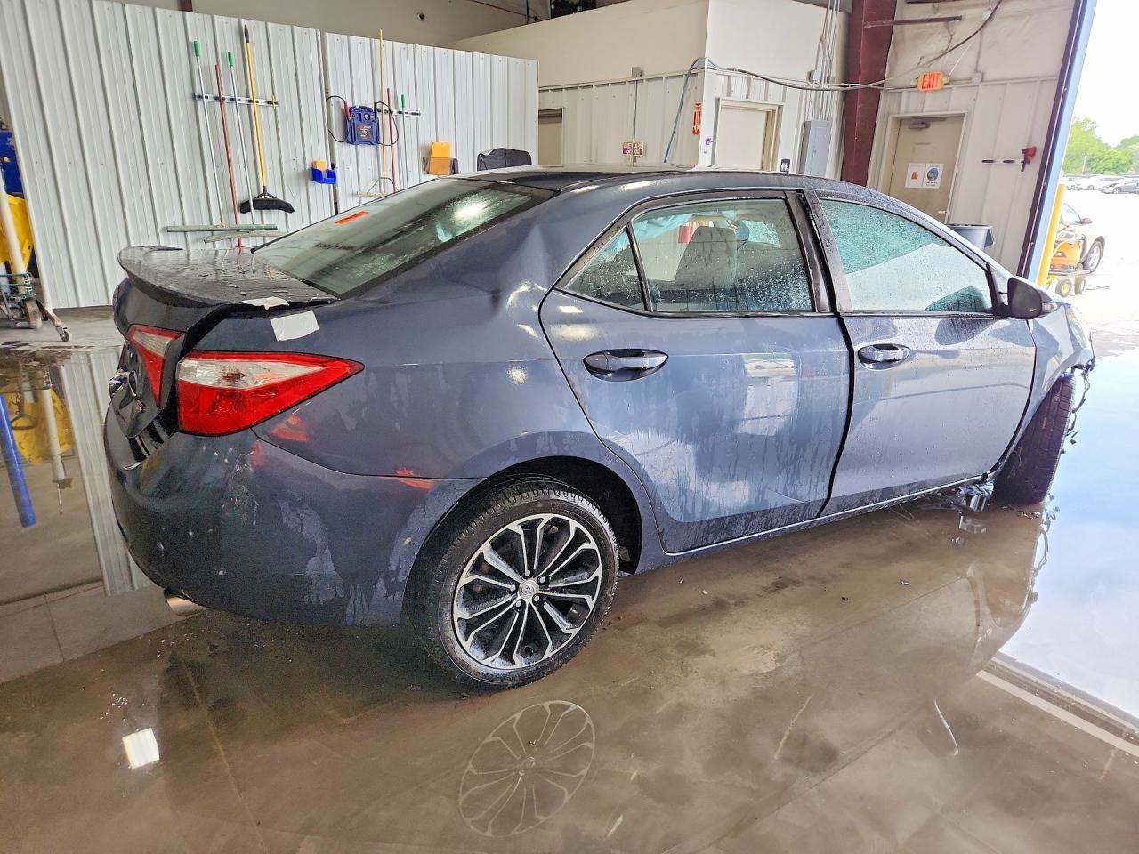 2015 Toyota Corolla S Plus - Фото 3