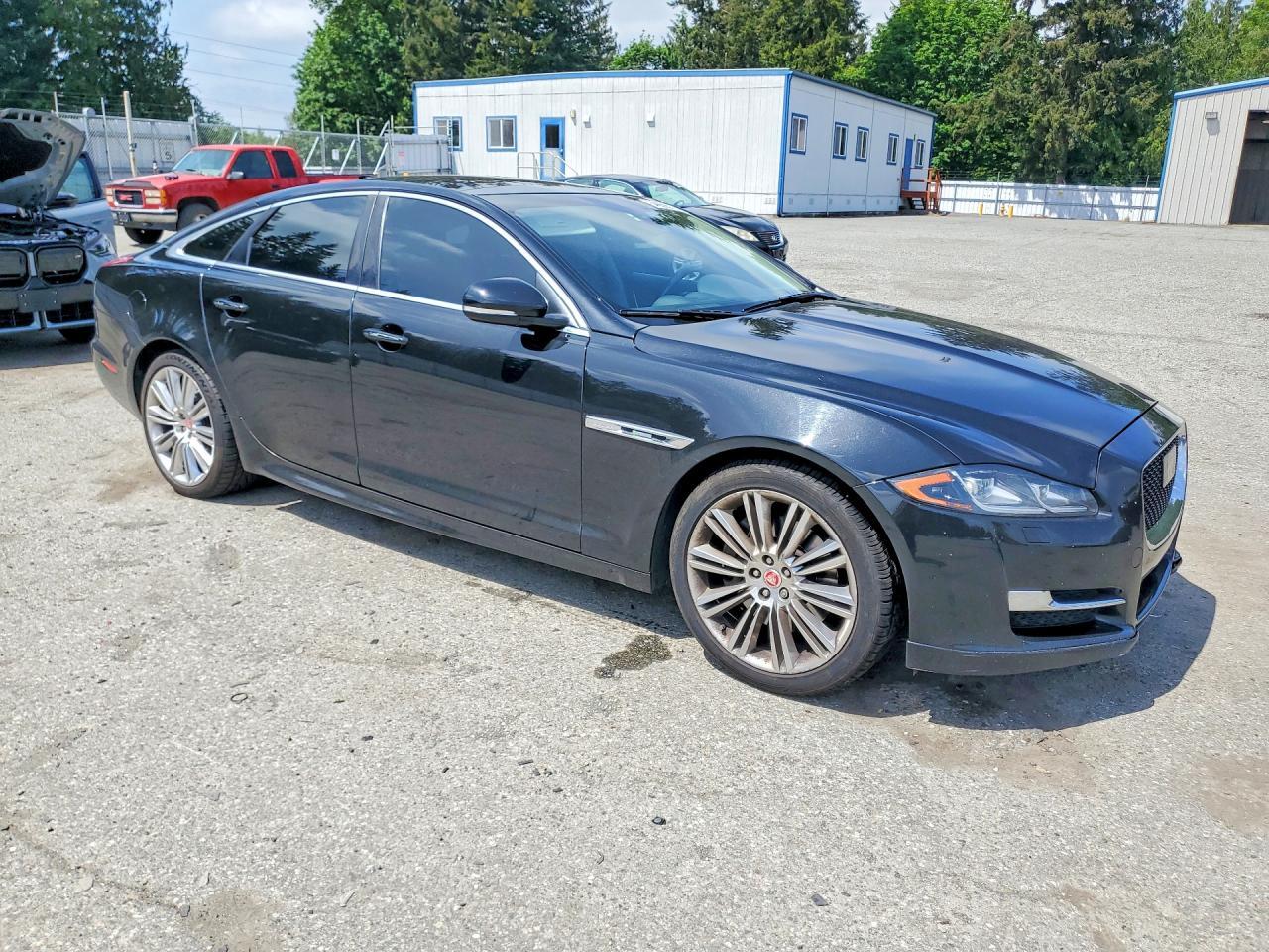 2016 Jaguar Xj - Фото 4