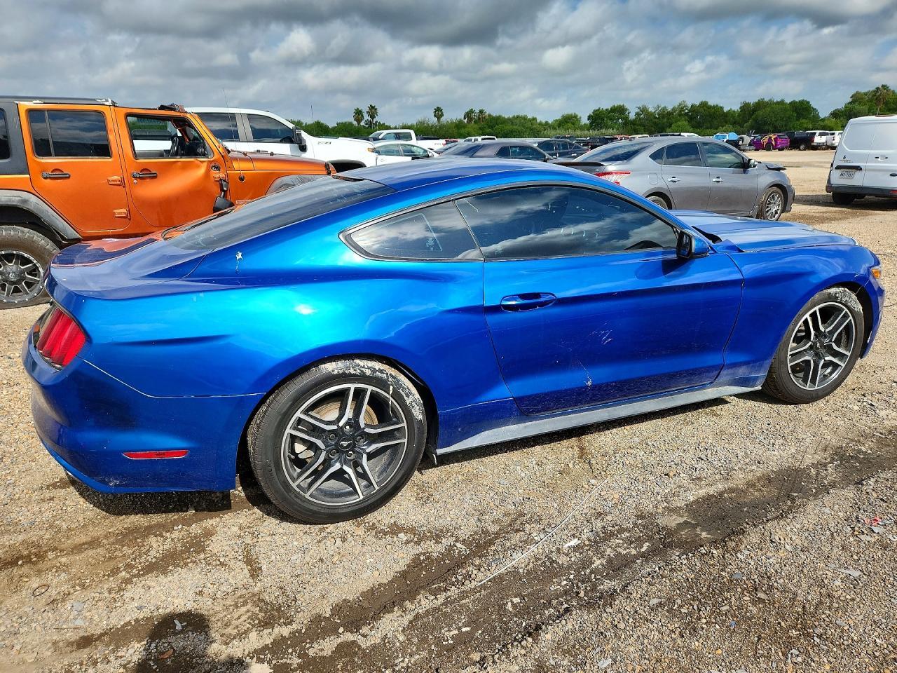 2017 Ford Mustang - Фото 4