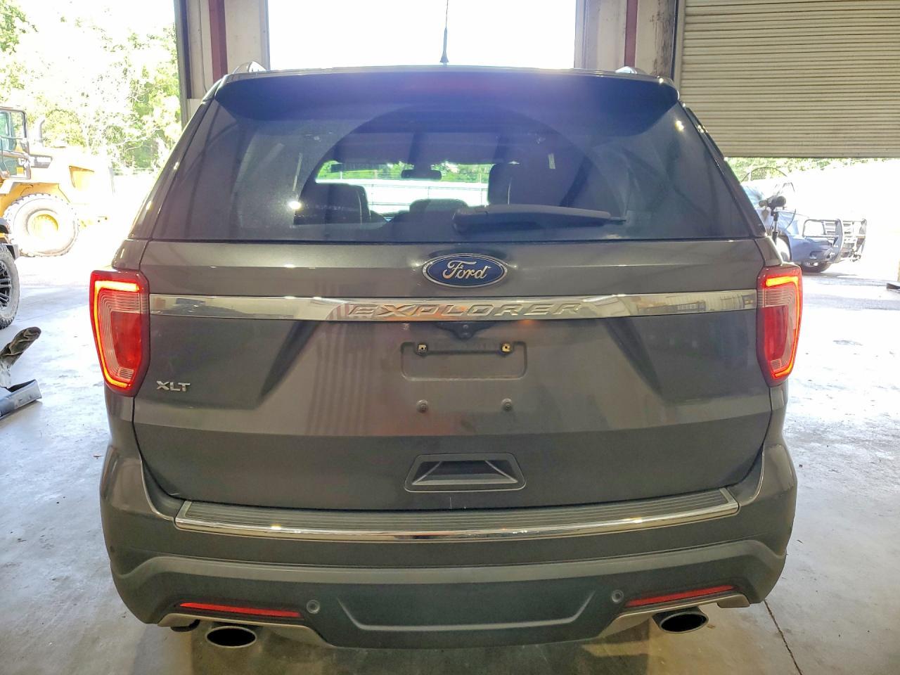 2018 Ford Explorer Xlt - Image 6